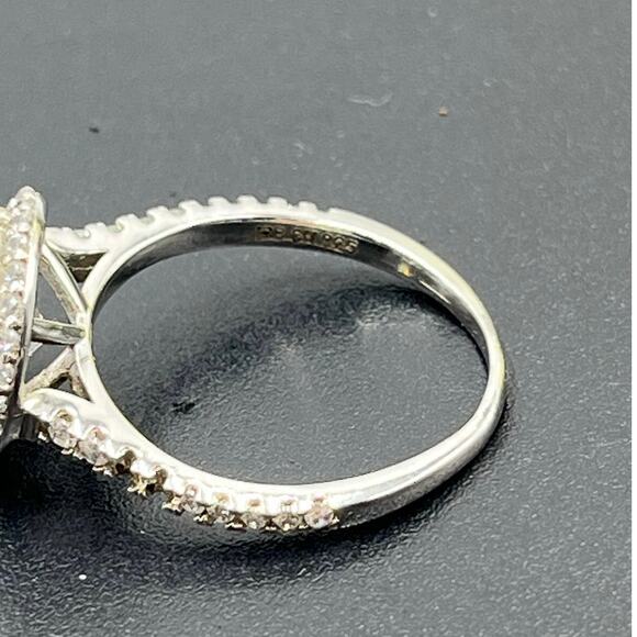 IBB 925 Silver Sparkling Cubic Zirconia Halo Solitaire Accent Ring Sz 7.5 - Picture 4 of 11